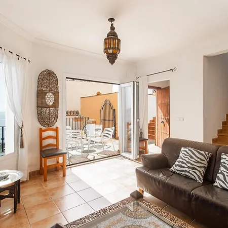 Tamango Hill, Villa Nerja