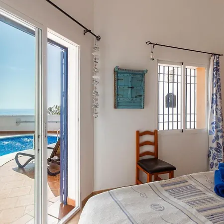 Tamango Hill, Villa Nerja